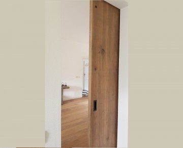 Achterzijde eiken schuifdeur