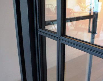 Detailering staaldeur 6