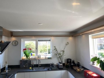 Eiken wandplank met led strip