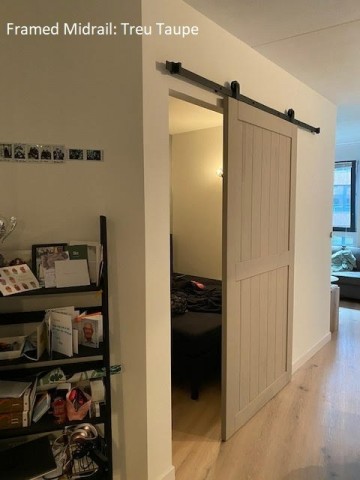 Framed midrail treu taupe