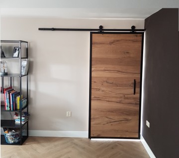Loftdeur met stalen frame eikenhout 1