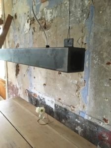 Stalen balklampen op maat met ledstrip