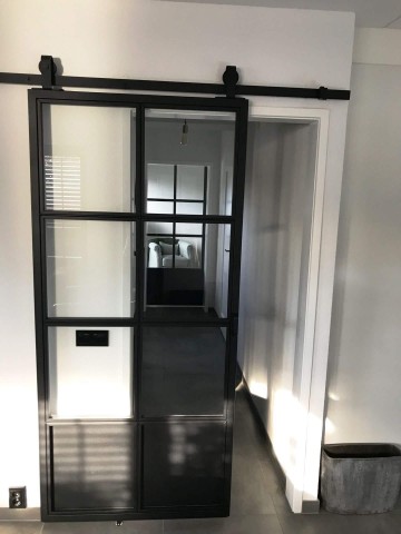 Vintage schuifdeur met kickplate