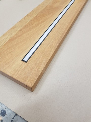 Wandplanken met kleuren ledstrip 0