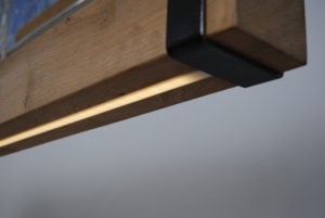 Warme led verlichting in eiken balklamp