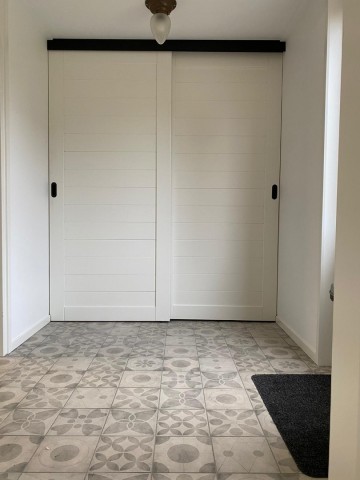 Witte schuifdeuren voor kast 0