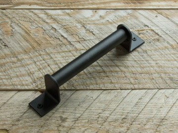 Zwarte buis handgreep