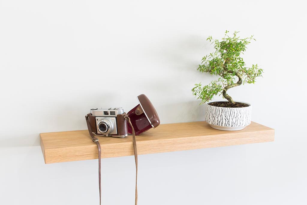 Een zekere Huh bende Zwevende Eiken Wandplank 30 cm diep - Wandplanken en plankdragers -  schuifdeur-totaal